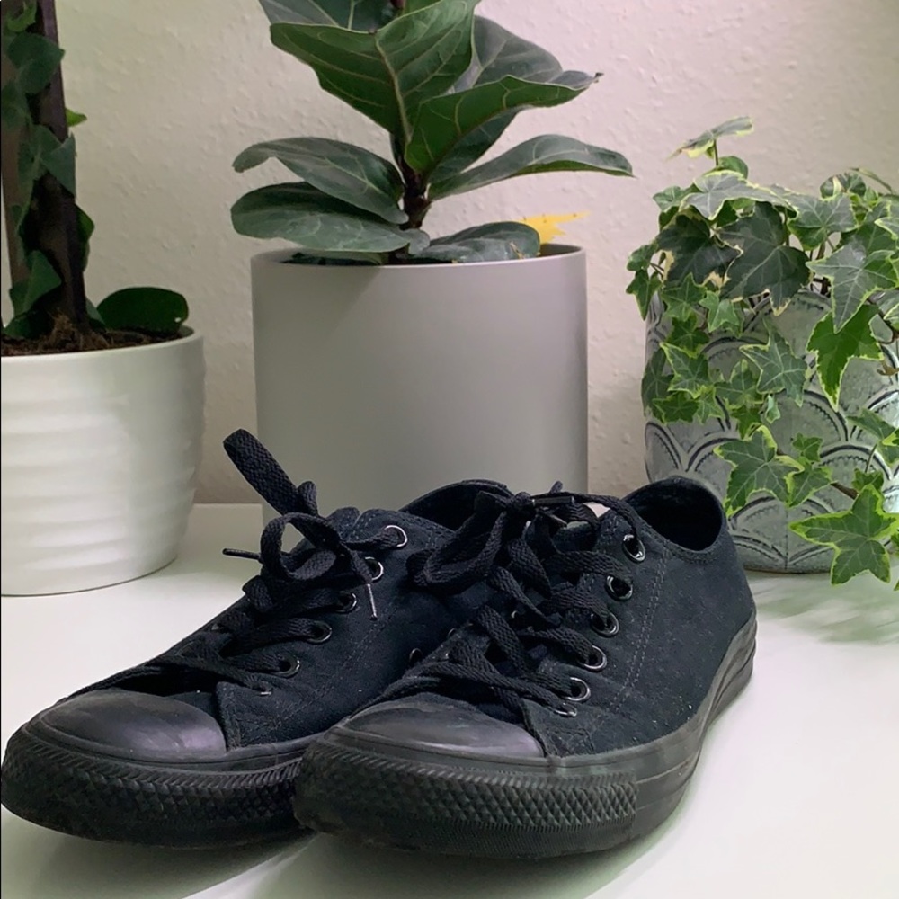 BLACK CONVERSE